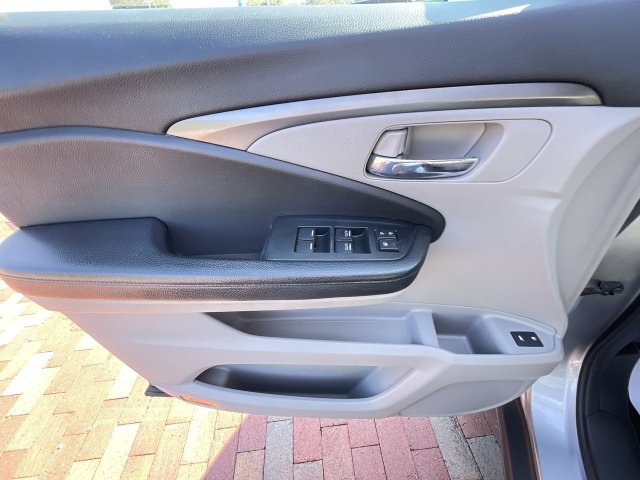 Used 2016 Honda Pilot SUV