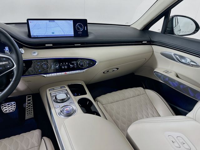 Thumbnail: 2025 Genesis GV70 - 24