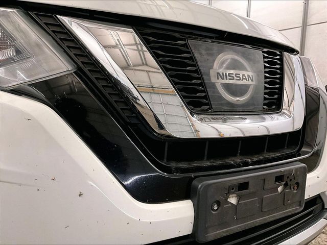 2017 Nissan Rogue SV White at Audi Porsche Sewickley