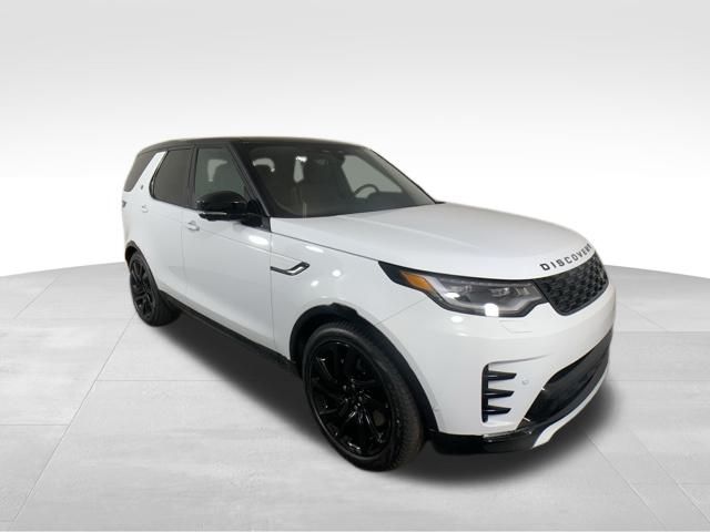 2025 Land Rover Discovery Dynamic SE 8