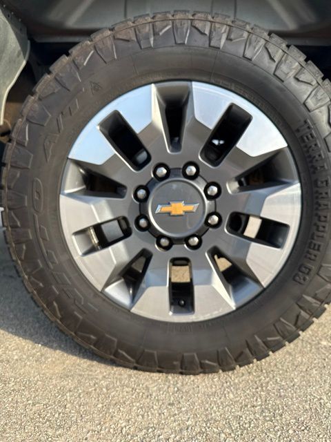 2024 Chevrolet Silverado 2500HD Custom:168987B