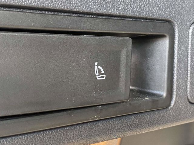 2021 Pyrite Silver Metallic Volkswagen Tiguan 2.0T SE AWD SUV