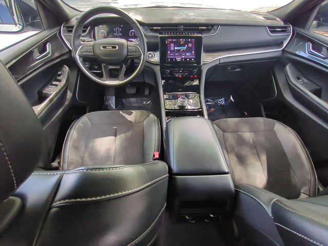 Used 2022 White Jeep Altitude image 33