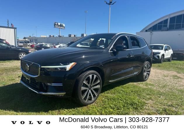 2023 Volvo XC60 B5 Ultimate Bright Theme AWD