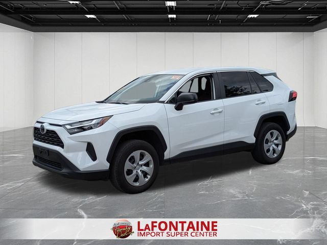 2025 Toyota RAV4 LE
