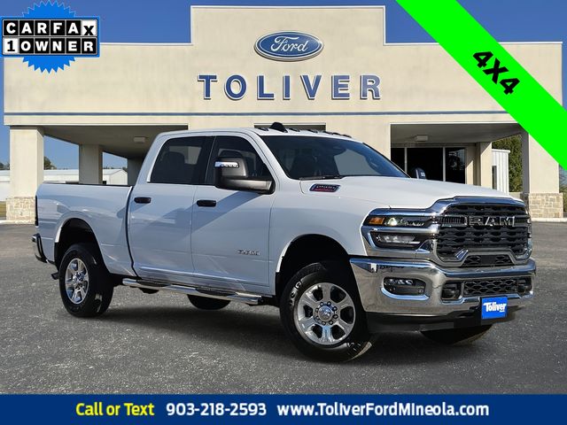 Bright White Clearcoat 2025 RAM 2500 Big Horn Crew Cab 4WD Pickup Truck Four-Wheel Drive 8-Speed Automatic