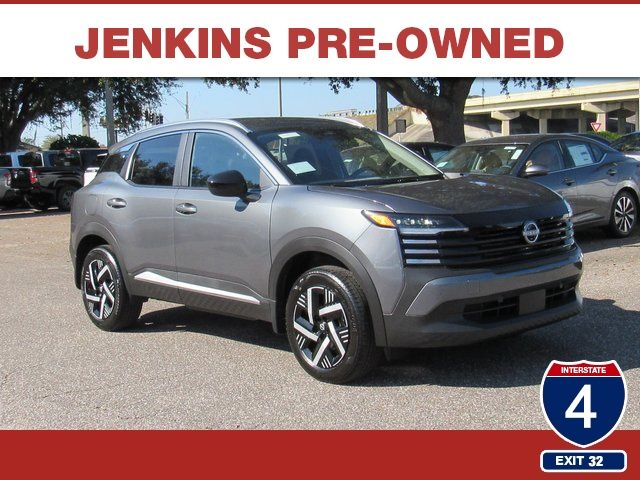 Gray (Gun Metallic) 2026 Nissan Kicks SUV / Crossover Front-Wheel Drive Continuously Variable Transmission