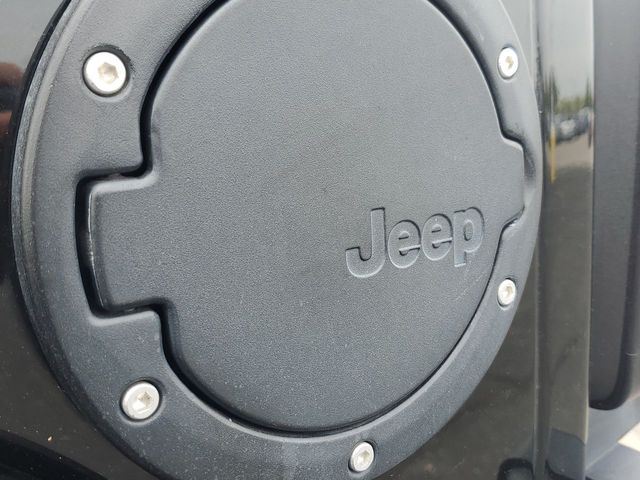 2017 Jeep Wrangler Unlimited Sport 27