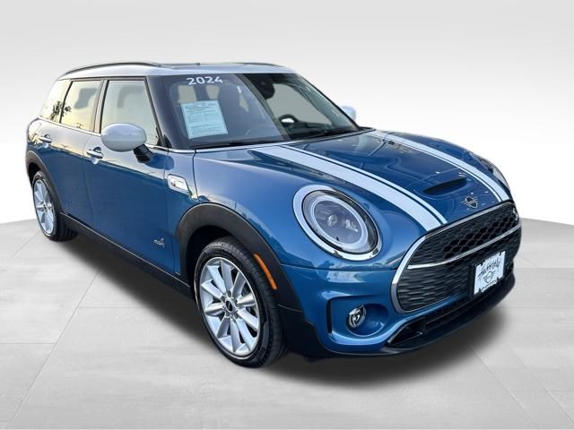 2024 MINI Cooper S Clubman Signature 3