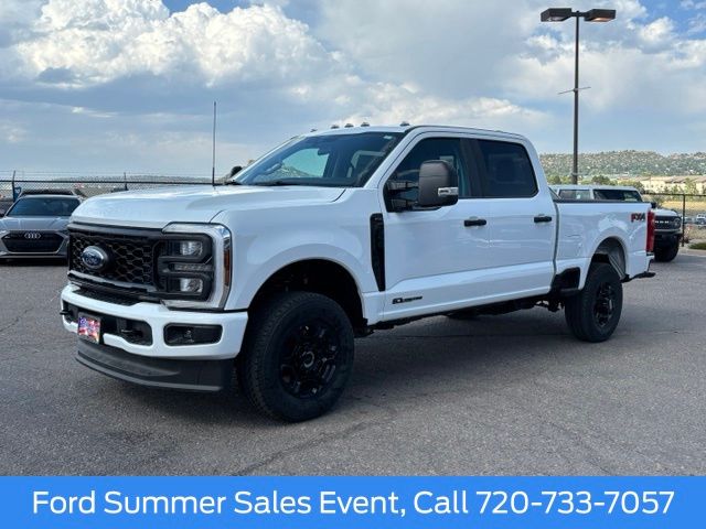 Oxford White 2026 Ford F-250 Super Duty Pickup Truck Four-Wheel Drive Automatic