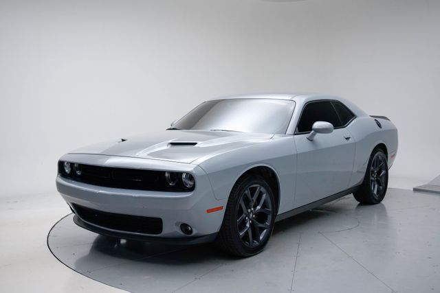 2021 Dodge Challenger SXT RWD