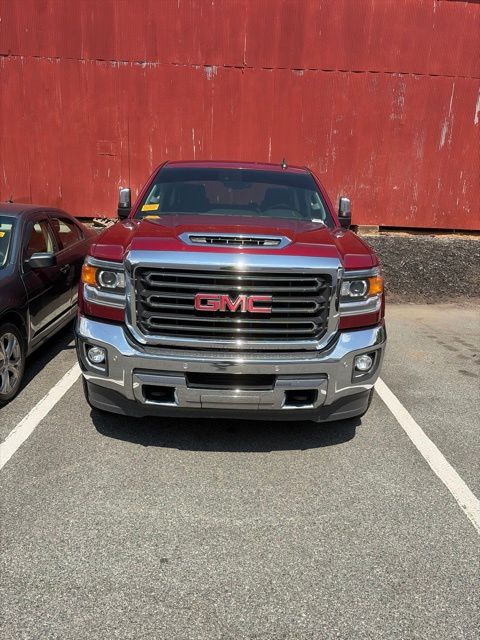 Used 2018 Red GMC SLT image 2