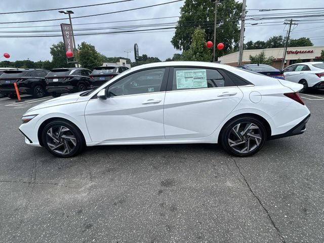 2025 Hyundai Elantra Hybrid - Image 9