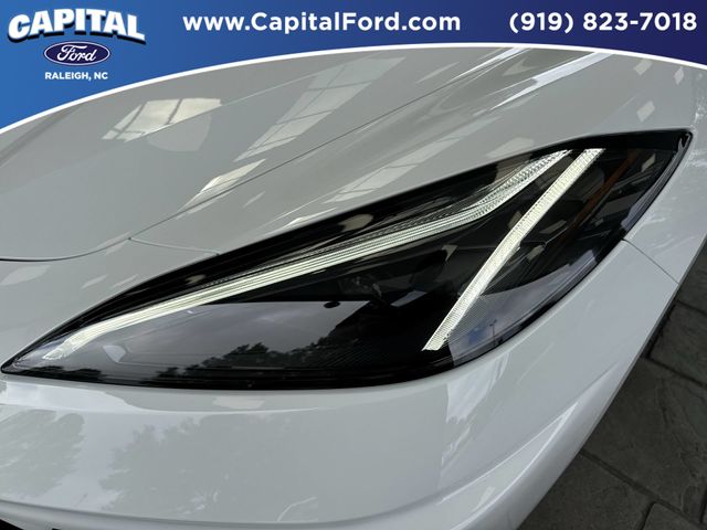 Used 2023 White Chevrolet Stingray image 11