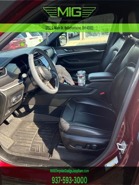 Velvet Red Pearlcoat 2024 Jeep Grand Cherokee L SUV / Crossover Four-Wheel Drive 8-Speed Automatic
