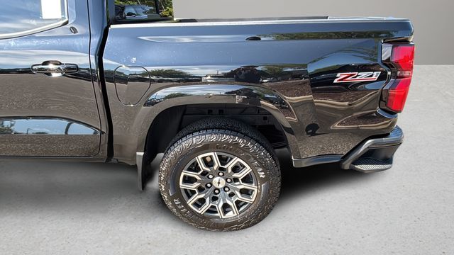 Used 2026 Black Chevrolet Z71 image 37