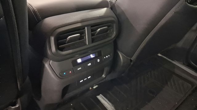 Used 2025 Honda Pilot SUV
