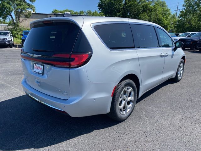 2024 Chrysler Pacifica Limited 5