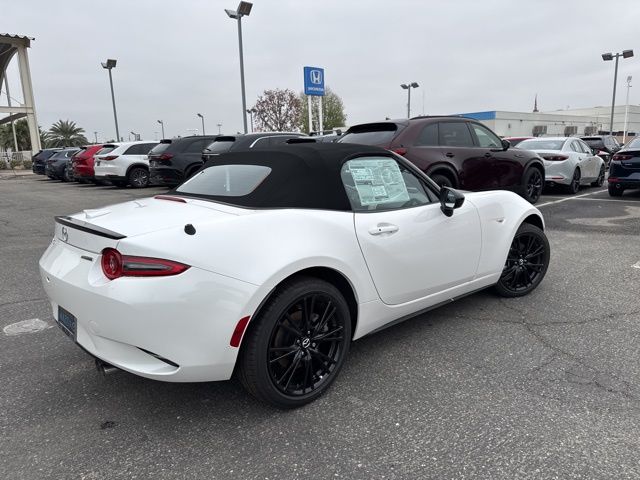 2024 Mazda MX-5 Miata Club 5