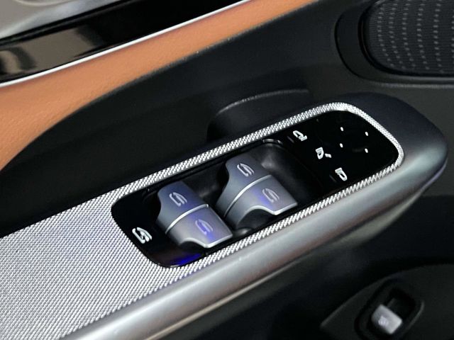 used 2024 Mercedes-Benz GLC car, priced at $42,991