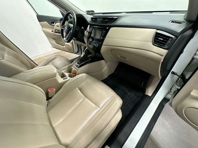 2018 Nissan Rogue SL White at Audi Porsche Sewickley