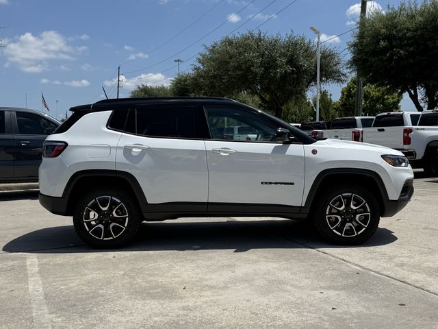 2025 Jeep Compass Trailhawk - 3