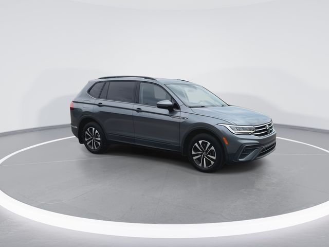 Used 2024 Gray Volkswagen 2.0T S image 2