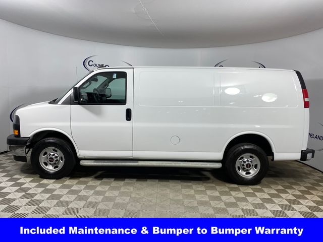 2023 GMC Savana 2500 Work Van photo