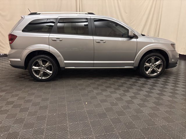 2017 Dodge Journey Crossroad - Image 4