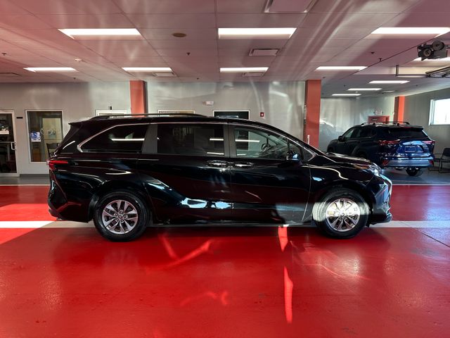 Used 2026 Toyota Sienna Van