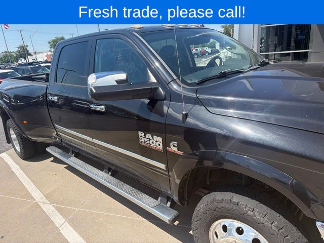 2017 RAM 3500 Laramie Crew Cab LB DRW 4WD