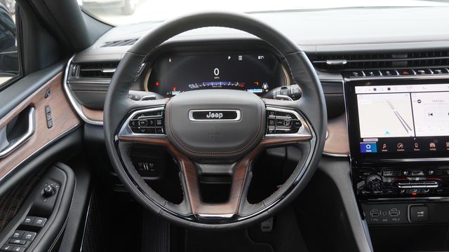 2025 Jeep Grand Cherokee L Summit - Photo 18