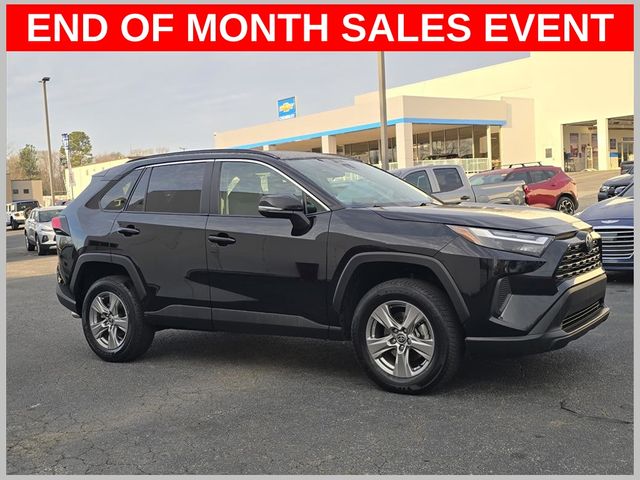 2024 Toyota RAV4 XLE FWD