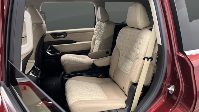 Used 2025 Coulis Red Pearl Nissan Platinum Reserve image 23