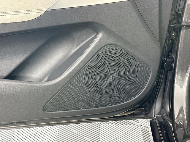 Thumbnail: 2025 Genesis G70 - 19