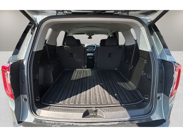 Used 2023 Silver GMC SLE image 30
