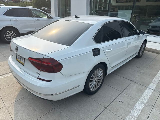 2017 Volkswagen Passat 1.8T SE White at Bob Ruth Ford
