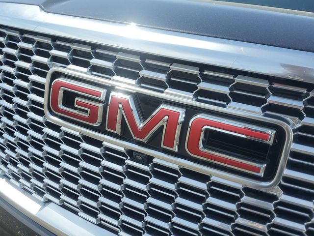 2023 GMC Yukon Denali 30