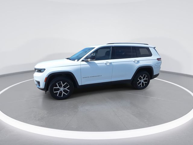Used 2023 Bright White Clearcoat Jeep Limited image 4