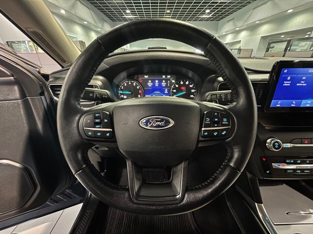 2020 Ford Explorer XLT Blue at Matthews Motors of Wilmington