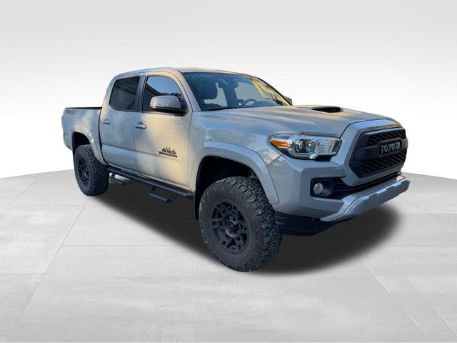 2021 Toyota Tacoma TRD Off-Road 2