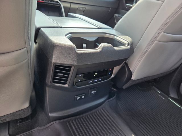 Used 2024  Toyota SR5 image 10