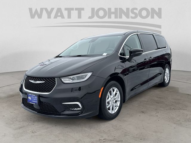 2024 Chrysler Pacifica Touring L FWD