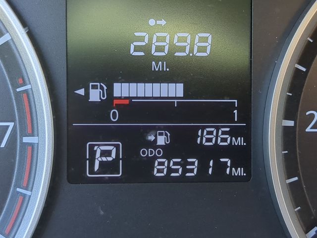 Used 2019 White Nissan S image 23