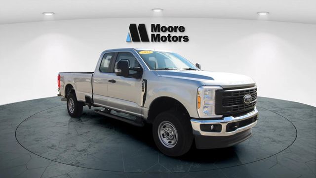 Silver Metallic 2024 Ford F-250 Super Duty XL SuperCab 4WD Pickup Truck Four-Wheel Drive Automatic