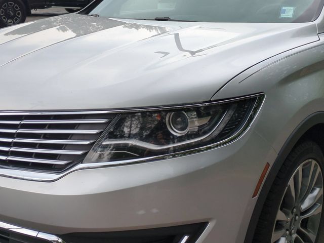Used 2016 Silver Lincoln Reserve image 9