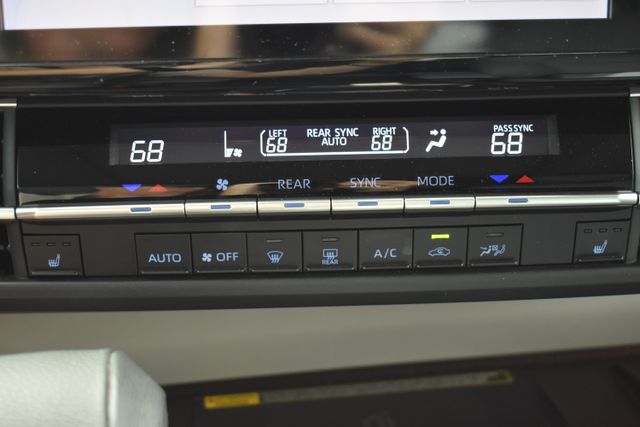 Used 2024 Toyota Sienna Van