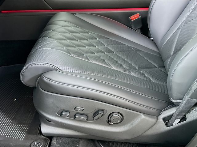 Thumbnail: 2026 Genesis GV80 - 21