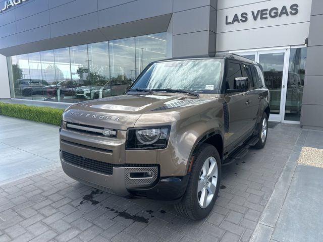 2024 Land Rover Defender 130 P400 X-Dynamic SE AWD