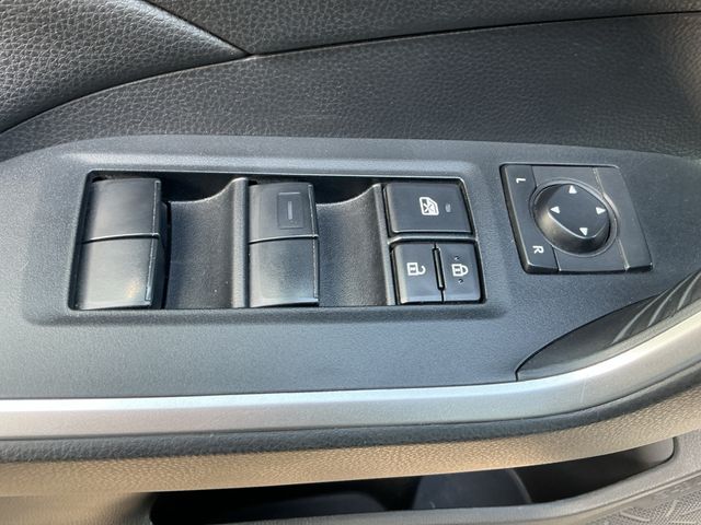 Used 2019 Gray Toyota LE image 12